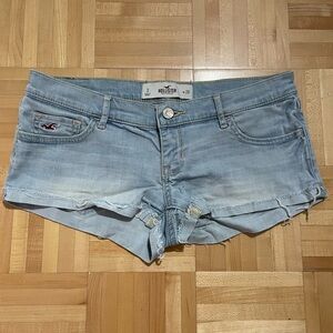 Hollister Women's Light Blue Denim Low Waist Mini Shorts Y2K Vintage